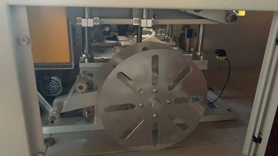 Η ταινία PVC POF συρρικνώνεται Sealer περικαλυμμάτων την τυλίγοντας μηχανή σηράγγων Λ μπουκαλιών μηχανών